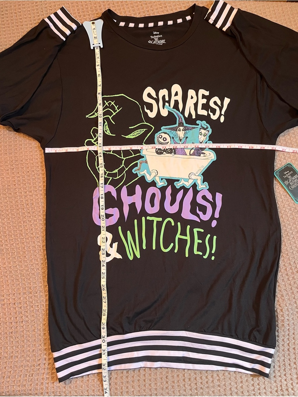 NWT Disney Nightmare Before
Christmas Oogie Boogie Lock,Shock,Barrel Nightshirt - Picture 5 of 7